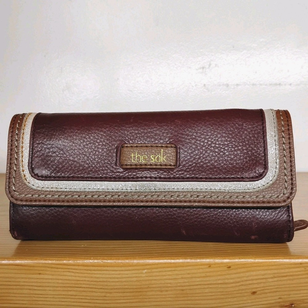 The Sak Iris Trifold Wallet Burgundy Maroon Pebbled Leather Organizer Clutch